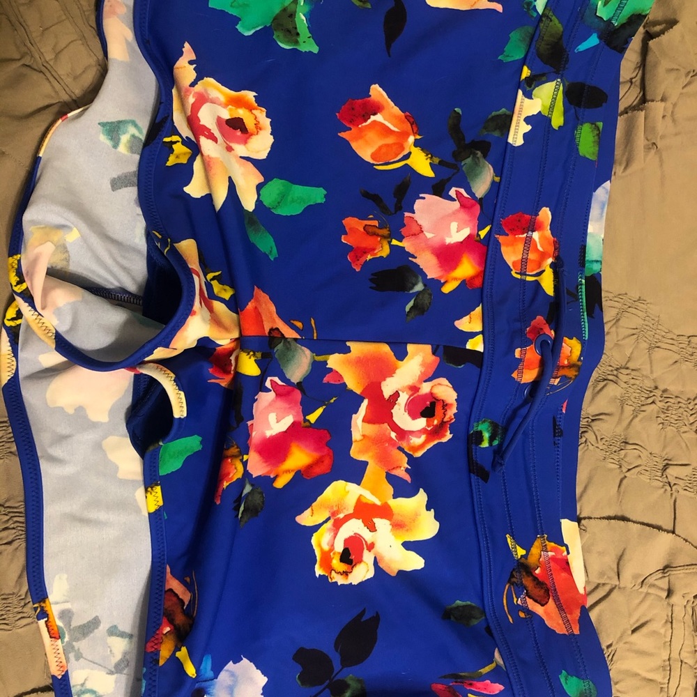 Athleta swim shorts NWOT